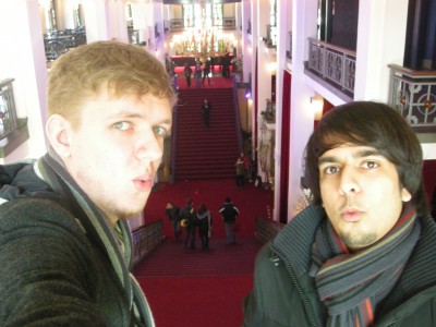Wir im Palast